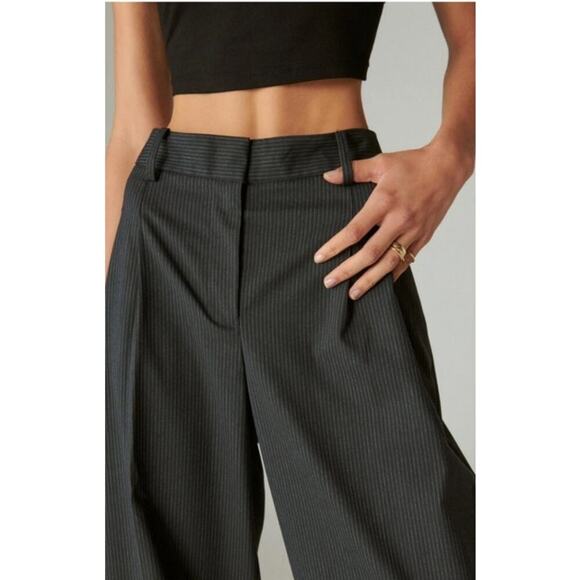 Lucky Brand Cropped Wide Leg Striped Pleated Dress Pant Trouser Women's Size 10 - Picture 4 of 10